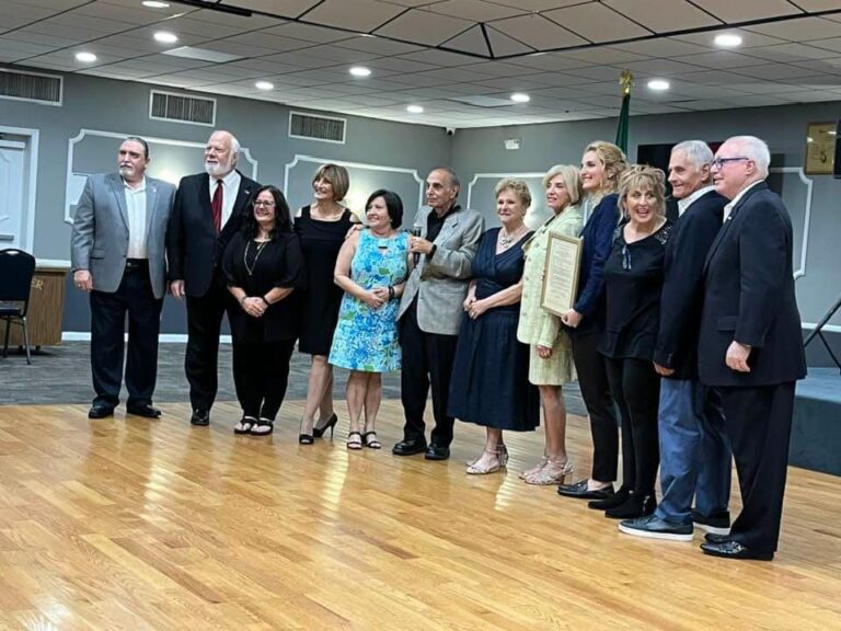 Group photo from the 40th Anniversary party.